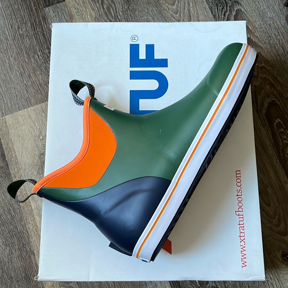 Xtratuf rain boots men’s size 12 BNIB